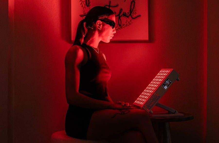 Morning or Night? The Best Time to Use Red Light Therapy for Maximum Results..