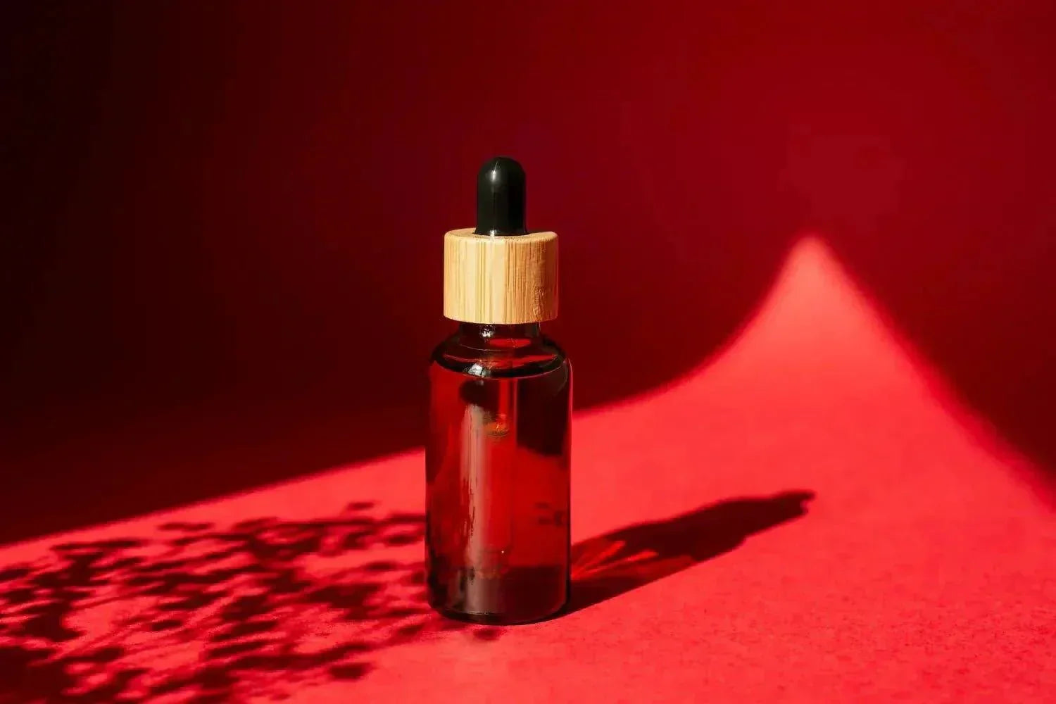 Retinol and Red Light Therapy: Can You Use Both, and When?