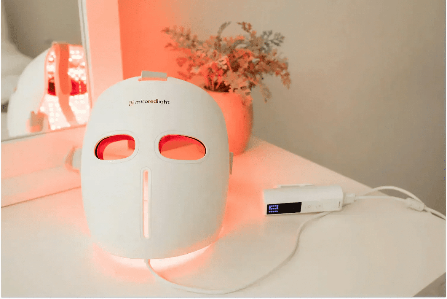 What To Look For in a Red Light Therapy Mask: 5-Criteria Evaluation Guide